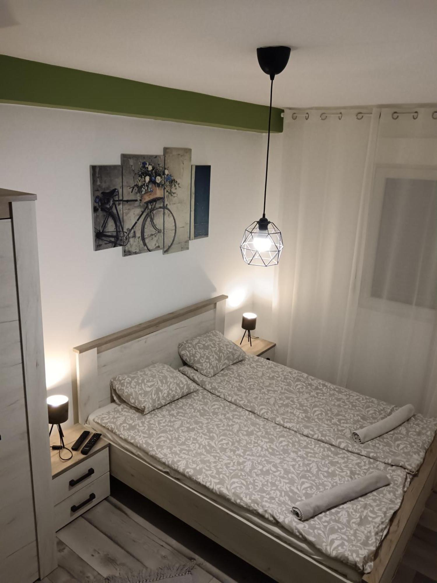 Apartman Petreš 松博尔 外观 照片